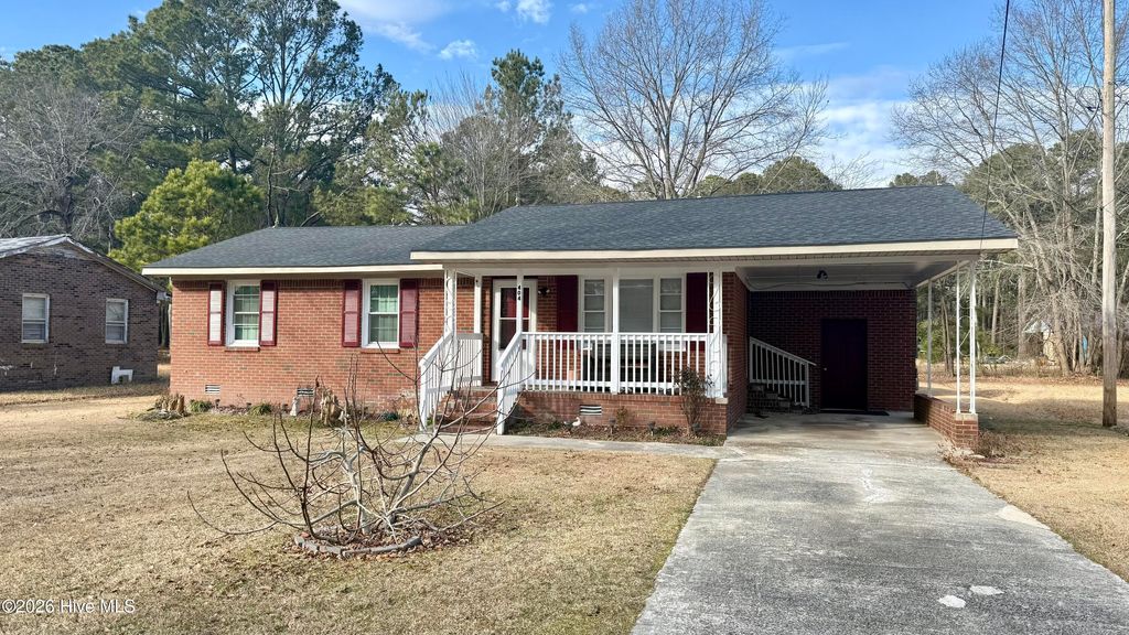 Photo of 404 E Purvis Street, Robersonville, NC 27871 (MLS # 100551319)
