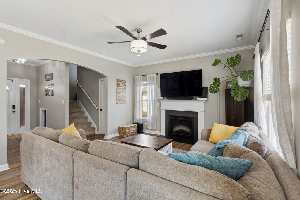 Photo of 157 Bridgeport Drive, Sneads Ferry, NC 28460 (MLS # 100530683)