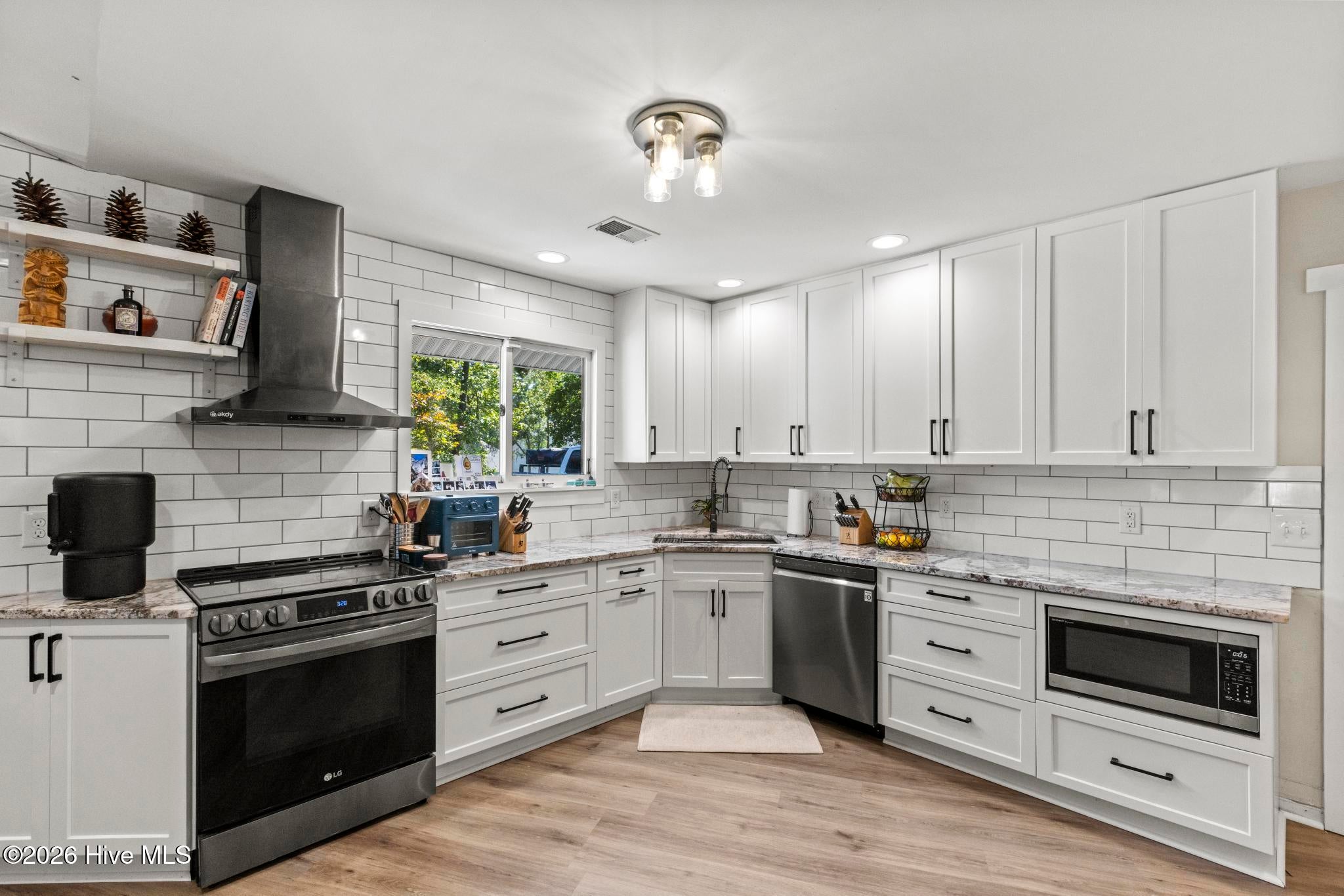 216 Hickory Lane