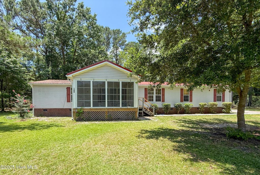 Photo of 180 Quails Cove, Hampstead, NC 28443 (MLS # 100515334)