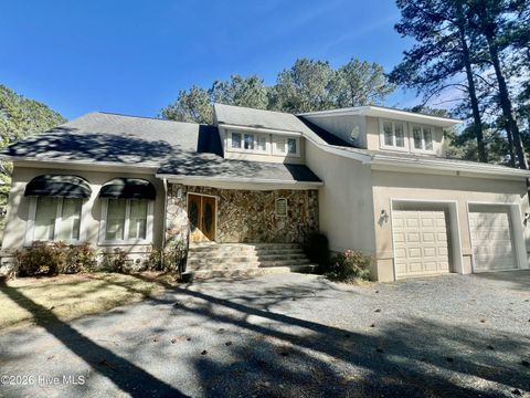 Homes For Sale - 609 Cottonwood Court<br/> Vass, NC 28394