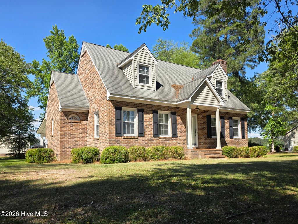 Photo of 2558 Old Lumberton Road, Whiteville, NC 28472 (MLS # 100575860)