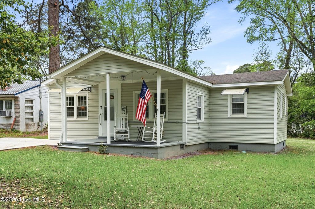 Photo of 1515 Little Street, Whiteville, NC 28472 (MLS # 100565882)