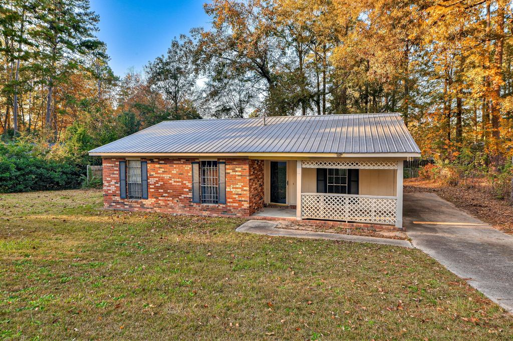 Photo of 2503 Dewsbury Court, Hephzibah, GA 30815 (MLS # 549353)