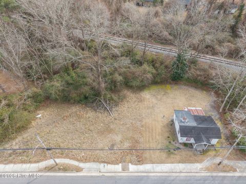 Vacant Land For Sale - 817 W Main Street<br/> Martin County, Williamston, NC 27892
