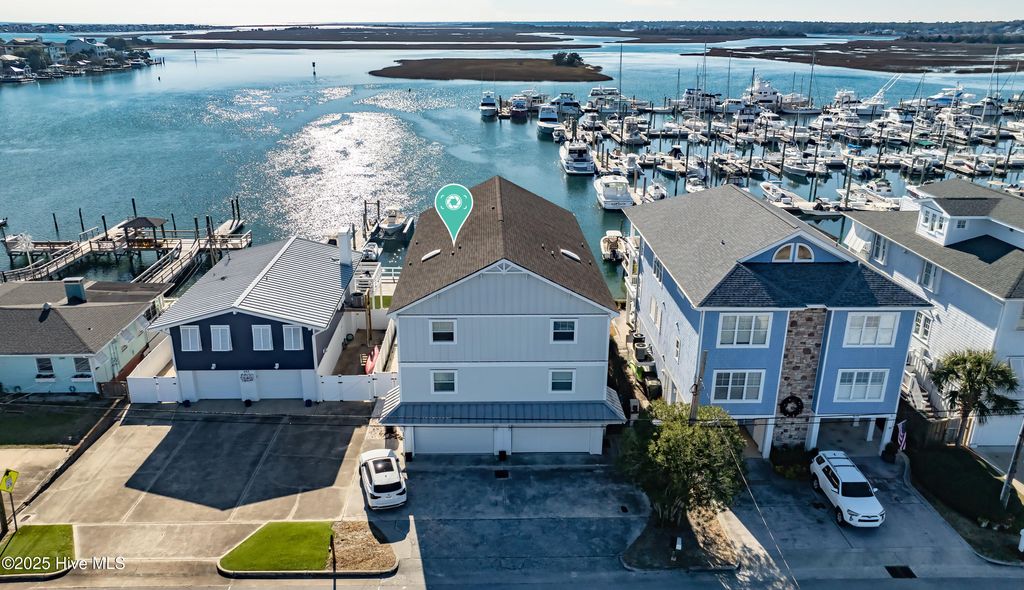 Photo of 440 Causeway Drive #B, Wrightsville Beach, NC 28480 (MLS # 100469434)