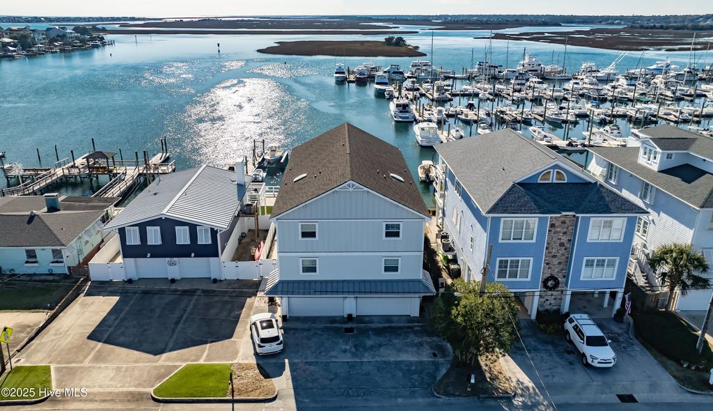 Photo of 440 Causeway Drive #B, Wrightsville Beach, NC 28480 (MLS # 100469434)