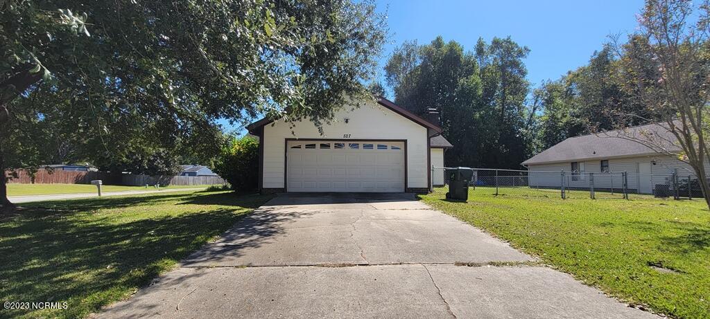 Photo of 527 Raintree Circle, Jacksonville, NC 28540 (MLS # 100583418)