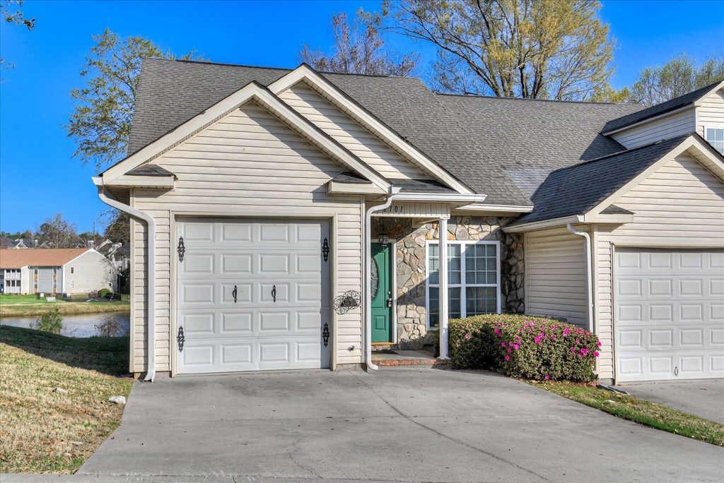 Photo of 2101 Reserve Lane, Augusta, GA 30907 (MLS # 553302)