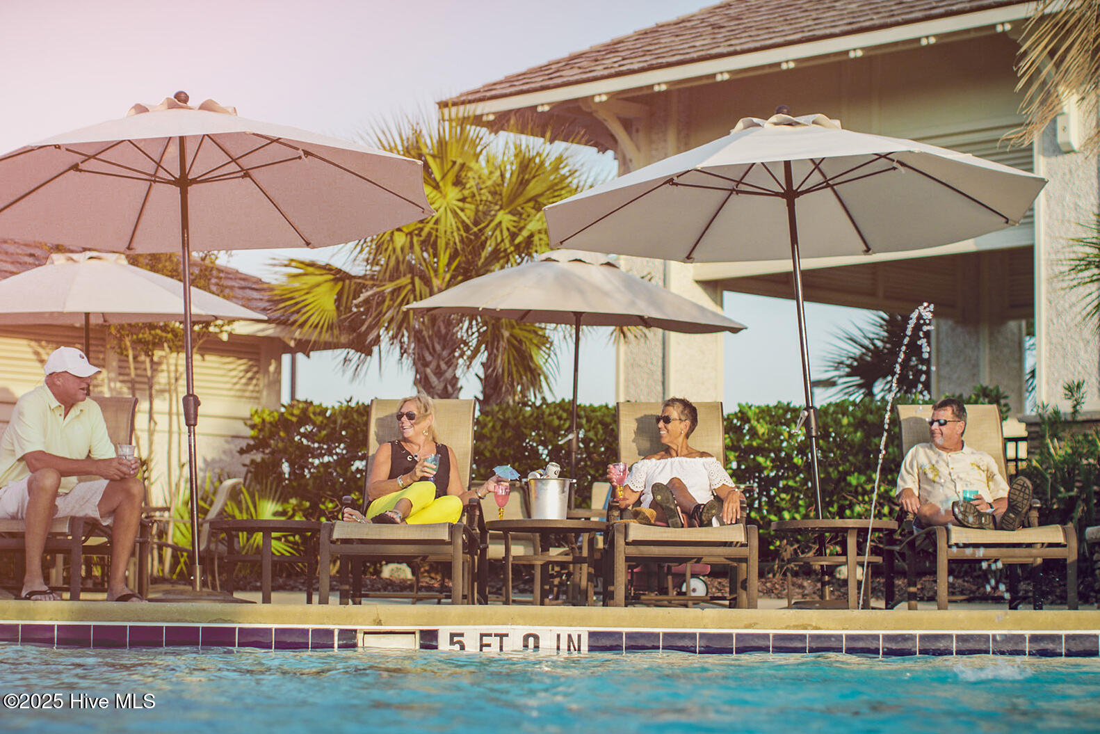 8738 7 Compass Pointe West Wynd NE