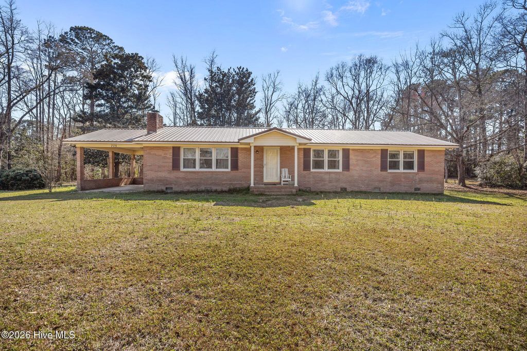 Photo of 775 Governors Road SE, Winnabow, NC 28479 (MLS # 100559935)