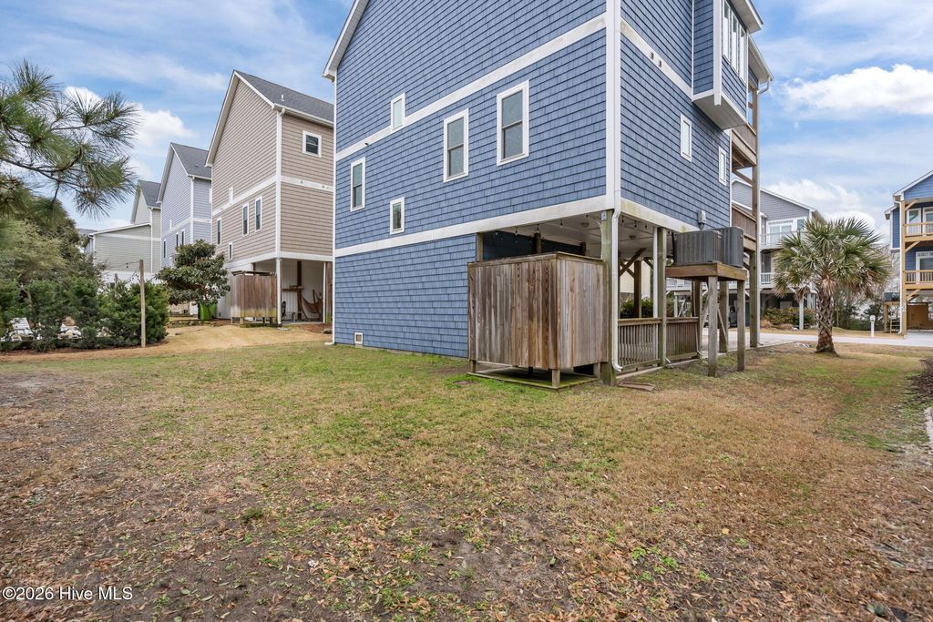 Photo of 308 Oceanaire Lane, Surf City, NC 28445 (MLS # 100553388)