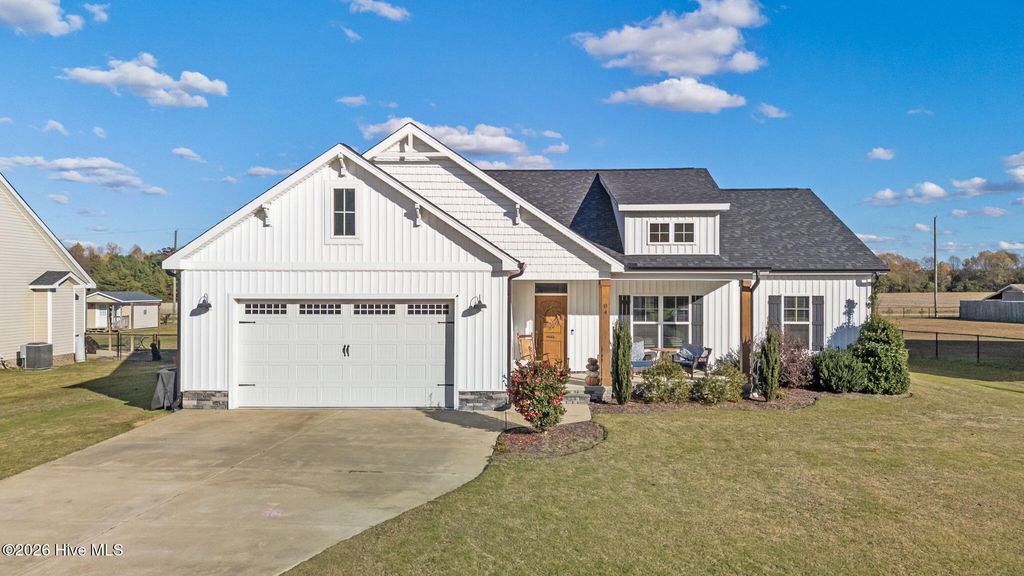 Photo of 84 Wyatt Drive, Selma, NC 27576 (MLS # 100551034)