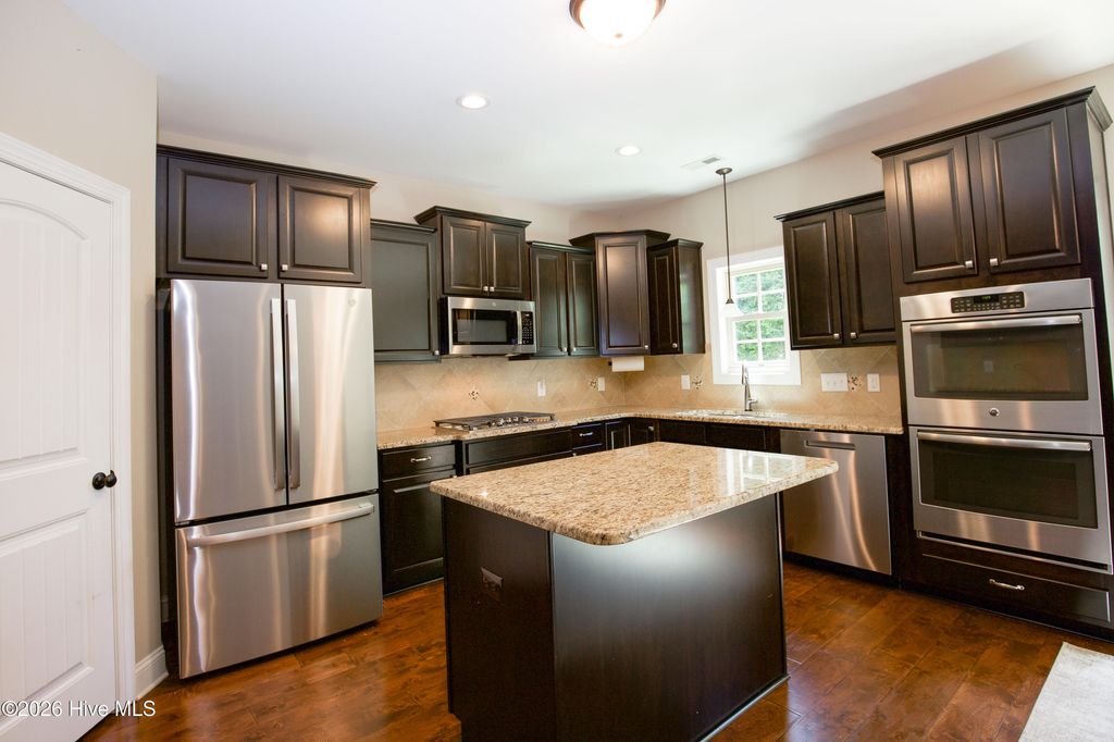 Photo of 350 Wiregrass Lane, Southern Pines, NC (MLS # 100573091)