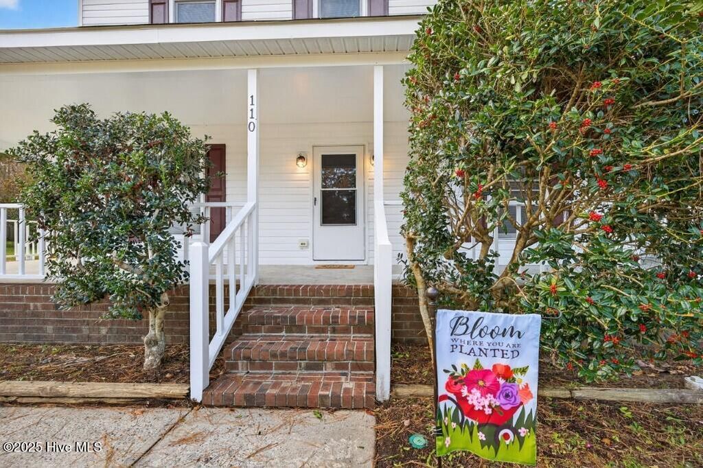 Photo of 110 Stonebridge Trail, Havelock, NC 28532 (MLS # 100540358)