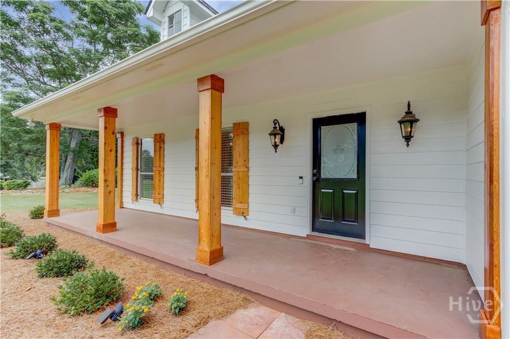 Photo of 1554 Maddox Road, Hoschton, GA 30548 (MLS # CL359624)