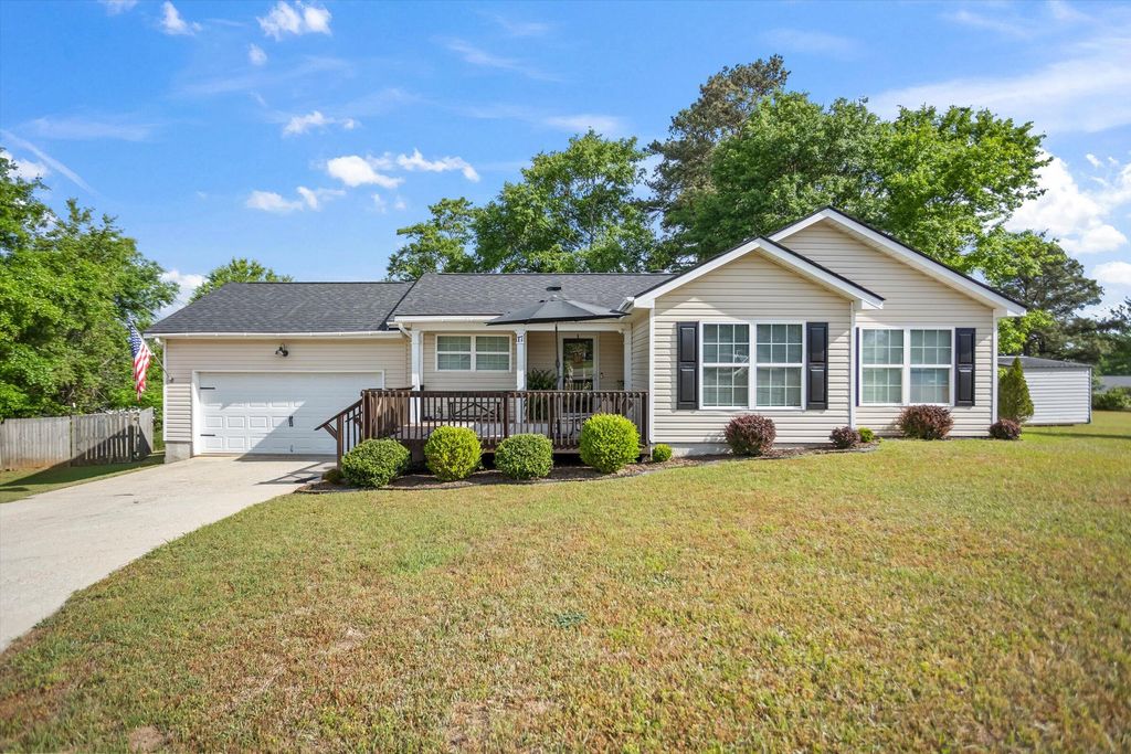 Photo of 17 Stephens Mill Court, North Augusta, SC 29860 (MLS # 554435)