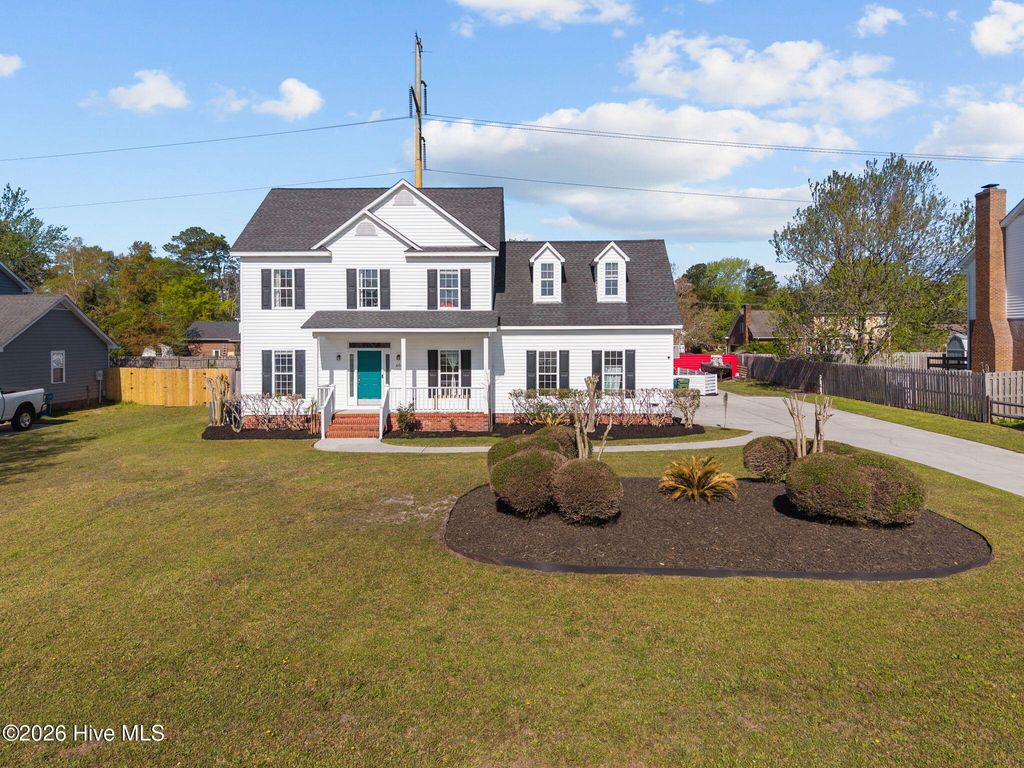 Photo of 604 N Colony Circle, Wilmington, NC 28409 (MLS # 100564590)