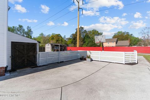 Tiny photo for 604 N Colony Circle, Wilmington, NC 28409 (MLS # 100564590)