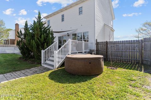 Tiny photo for 604 N Colony Circle, Wilmington, NC 28409 (MLS # 100564590)