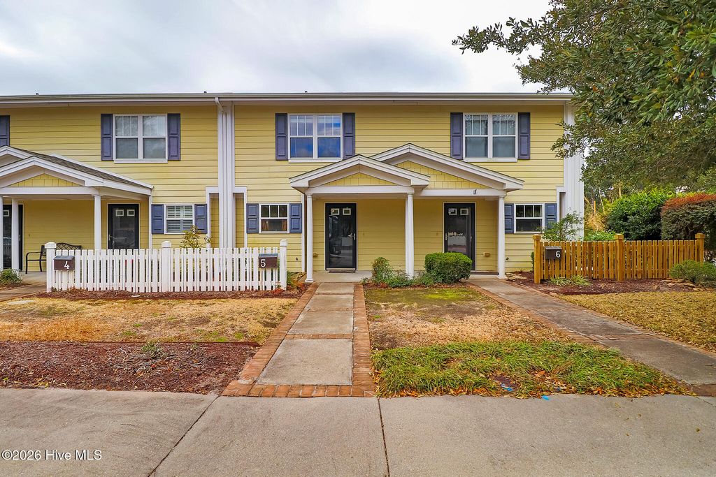 Photo of 1312 Ann Street #5 Beaufort Village, Beaufort, NC 28516 (MLS # 100550680)