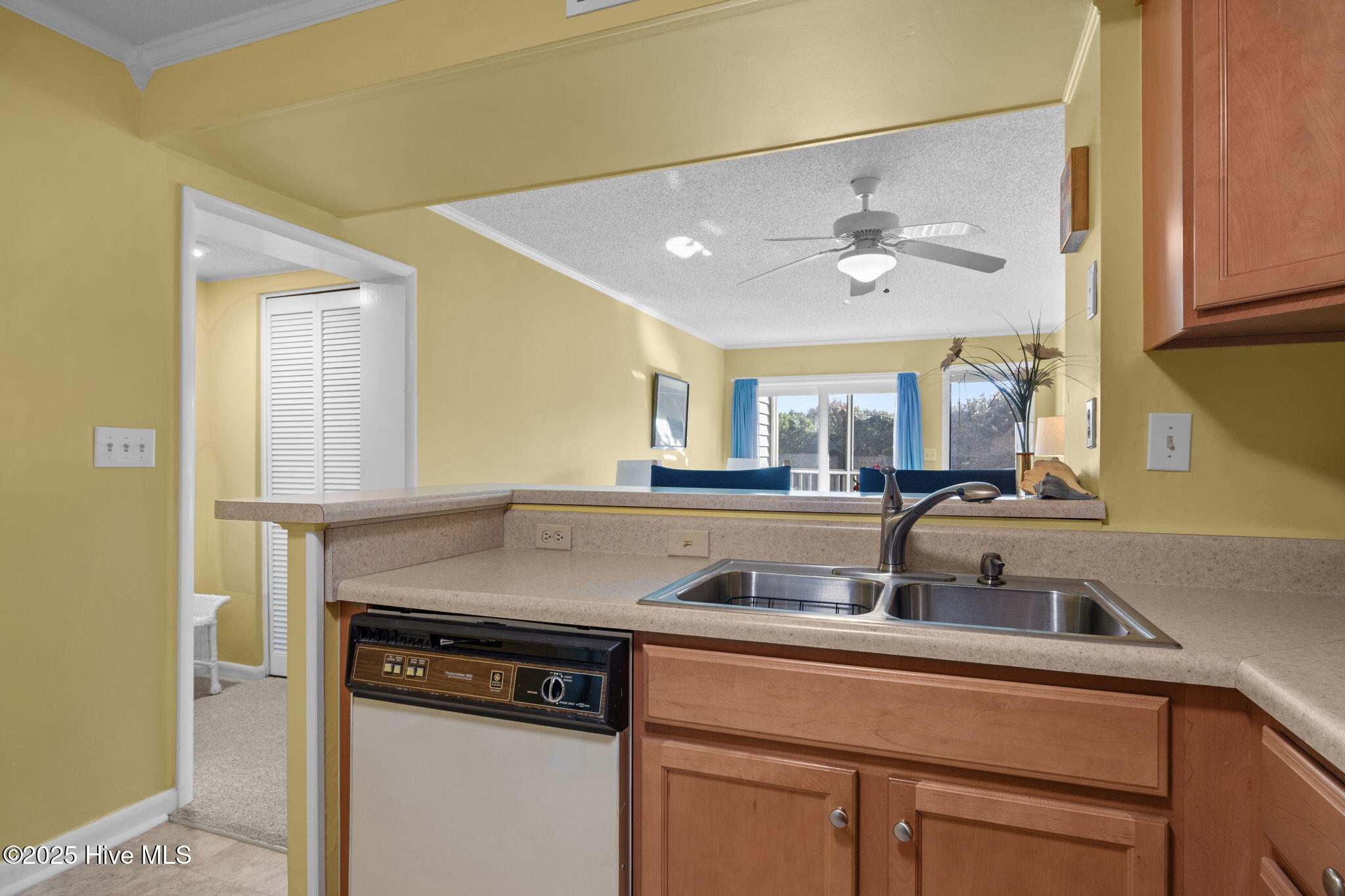 2509 W Fort Macon Road 103-B