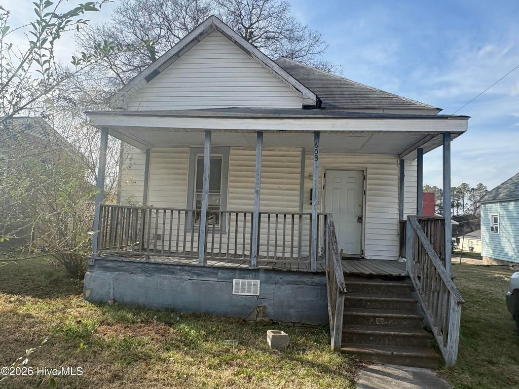 Photo of 603 Kenmore Avenue, Louisburg, NC 27549 (MLS # 100559331)