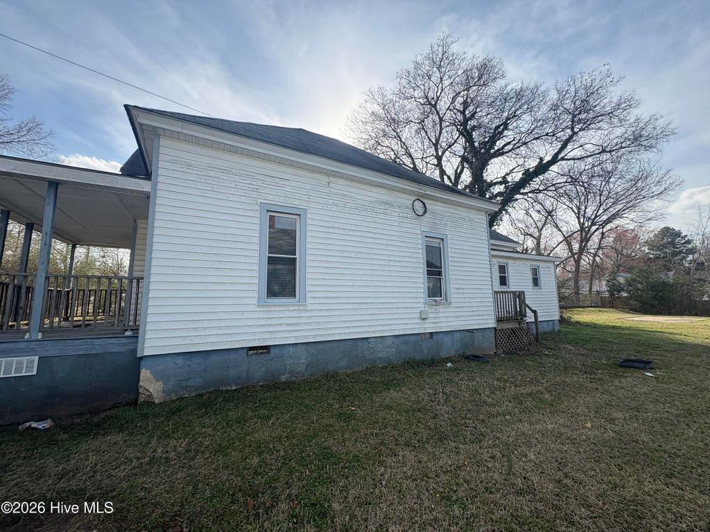 Photo of 603 Kenmore Avenue, Louisburg, NC 27549 (MLS # 100559331)