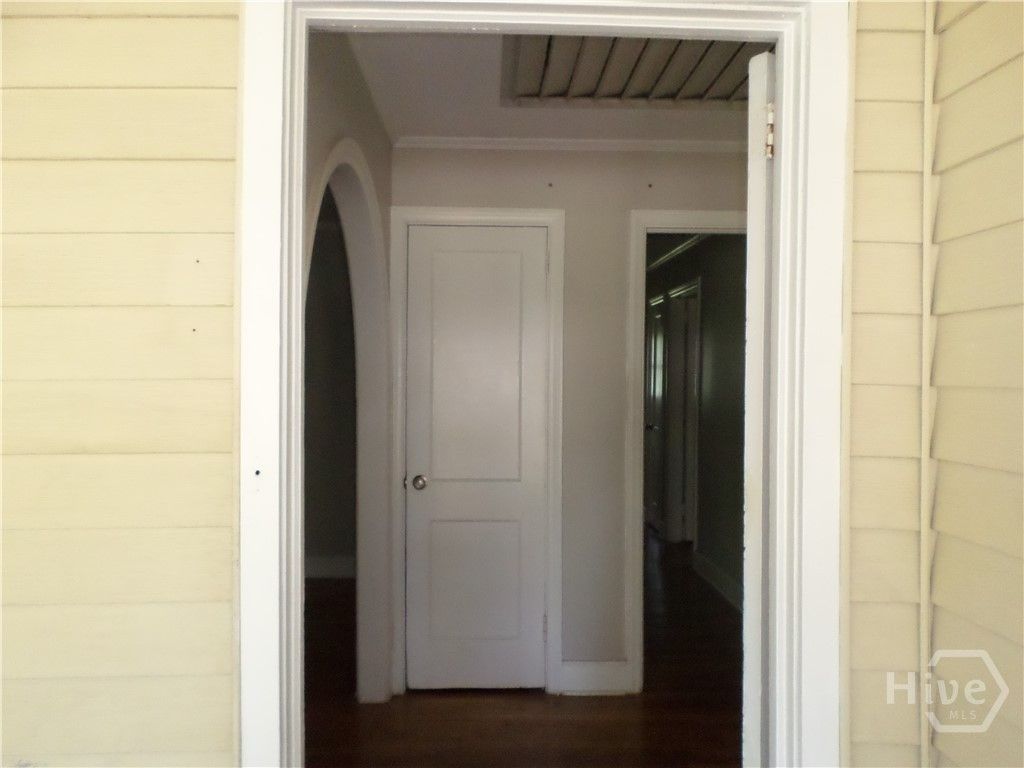 Photo of 33 Russell Avenue, Garden City, GA 31408 (MLS # SA348605)