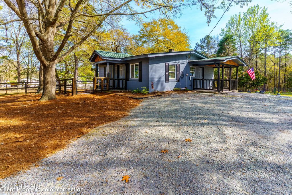 Photo of 160 T Johnson Road, Carthage, NC 28327 (MLS # 100563753)