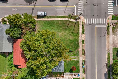 Tiny photo for 1221 Castle Street, Wilmington, NC 28401 (MLS # 100595490)