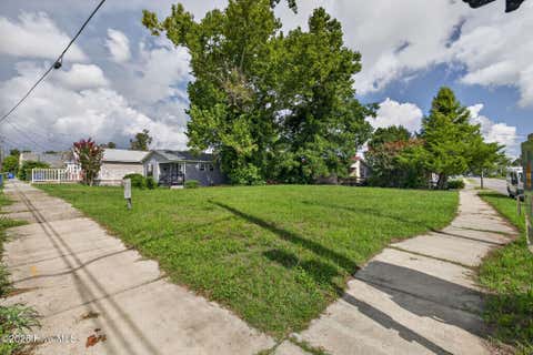 Tiny photo for 1221 Castle Street, Wilmington, NC 28401 (MLS # 100595490)