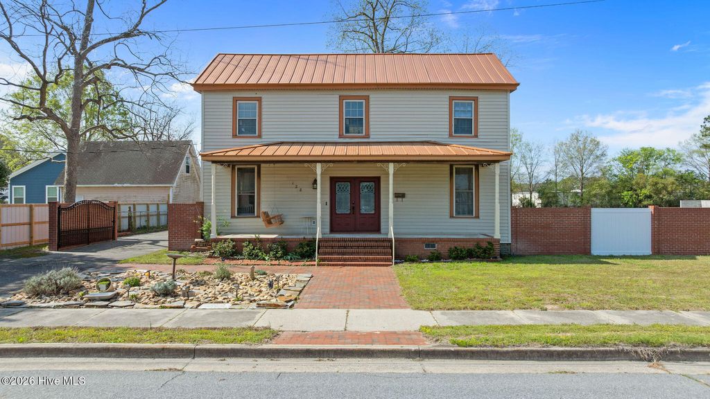 Photo of 128 E Railroad Street, La Grange, NC 28551 (MLS # 100564988)