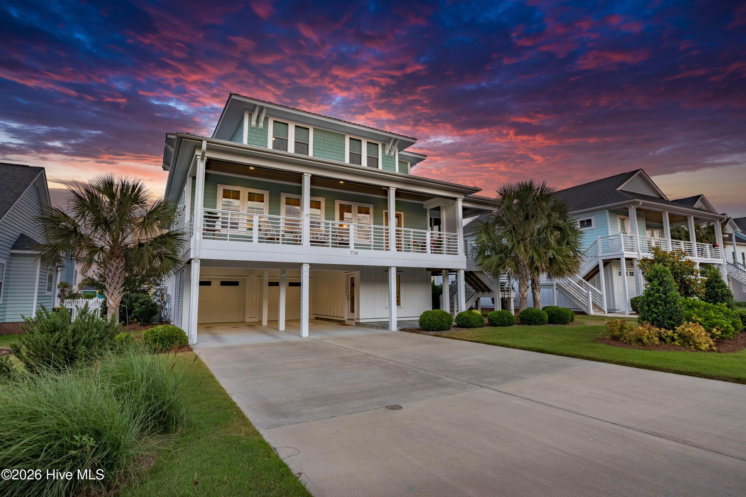 714 Sloop Pointe Lane 204