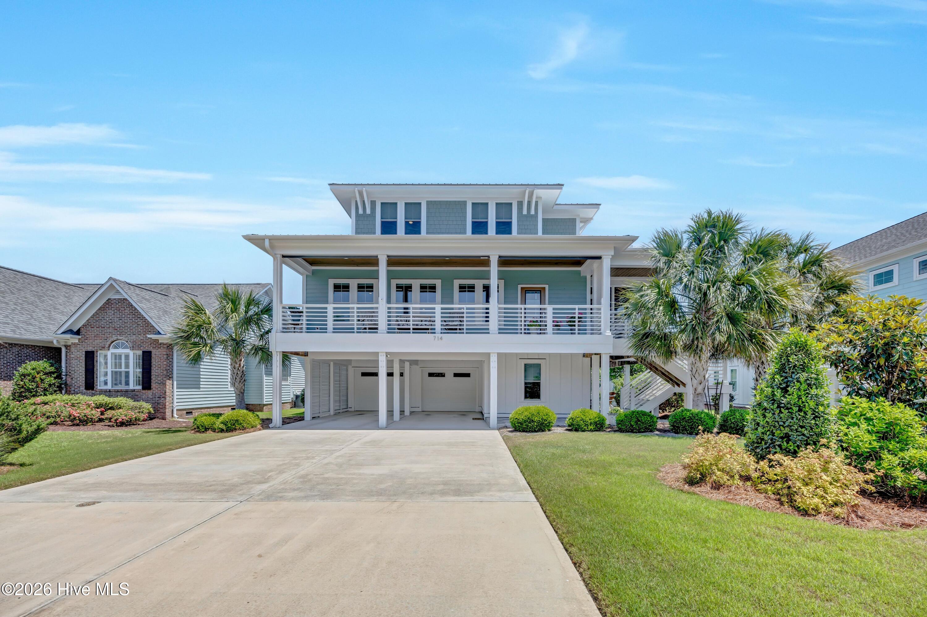 714 Sloop Pointe Lane 204