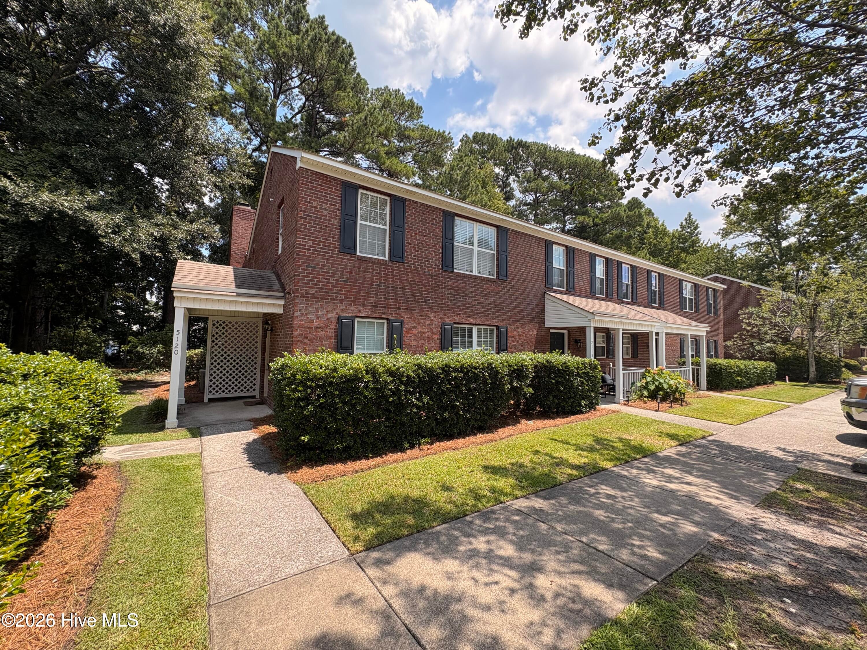 5120 Lamppost Circle
