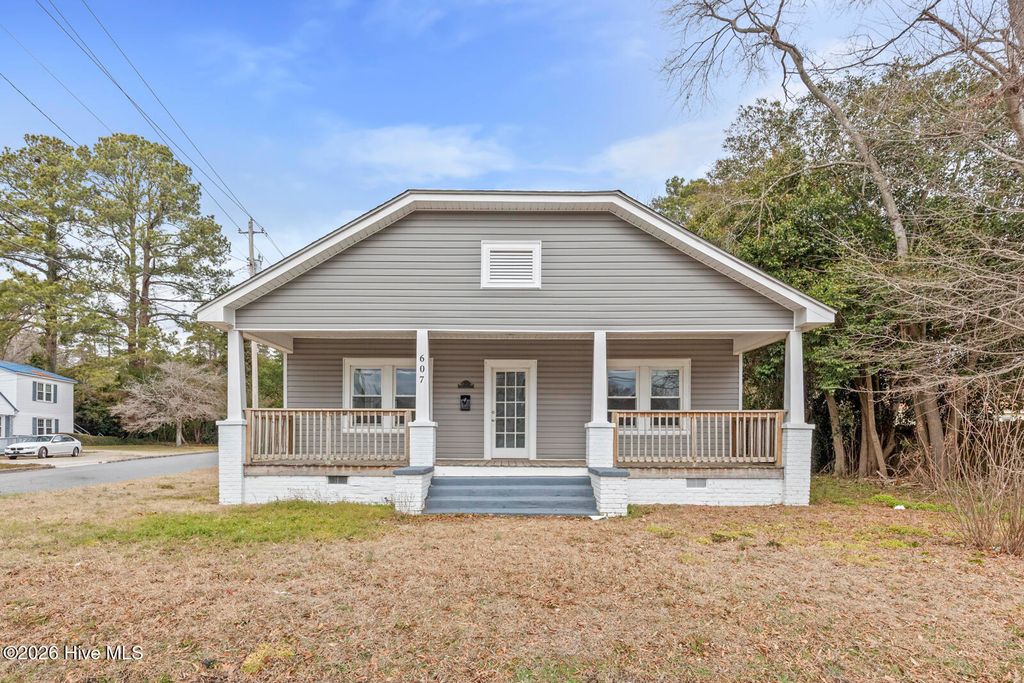 Photo of 607 Harding Avenue, Kinston, NC 28501 (MLS # 100555406)