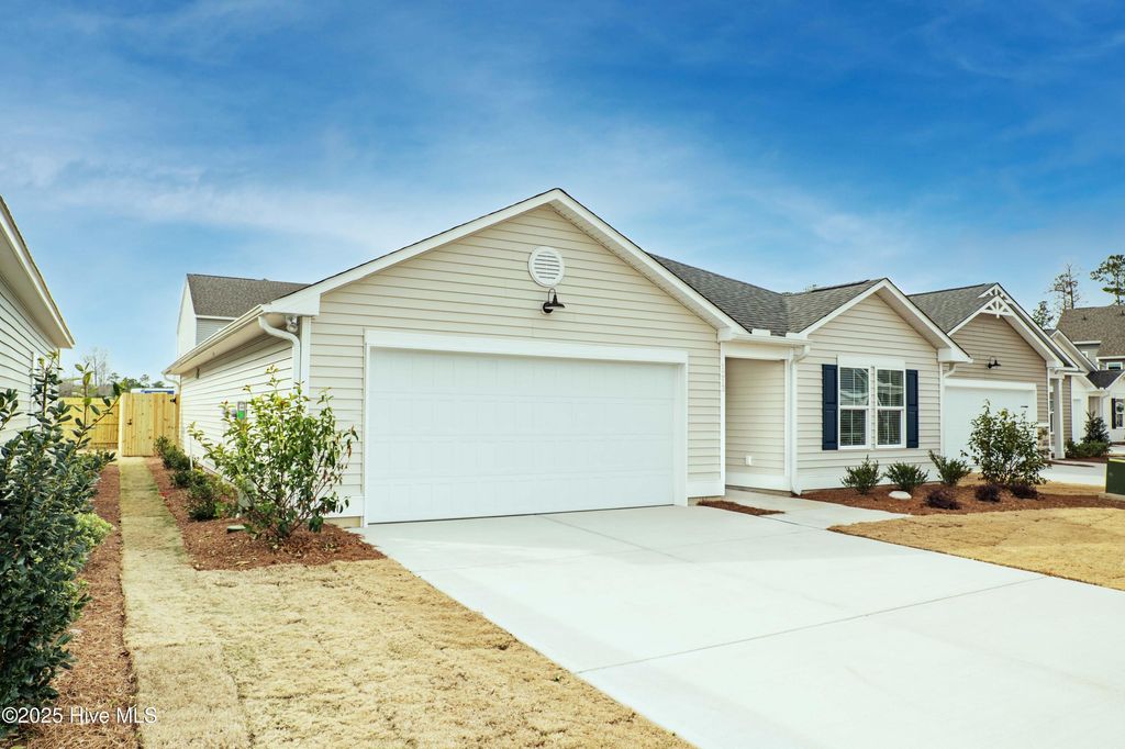 Photo of 1213 Lulu Bay Drive NE, Leland, NC 28451 (MLS # 100544194)