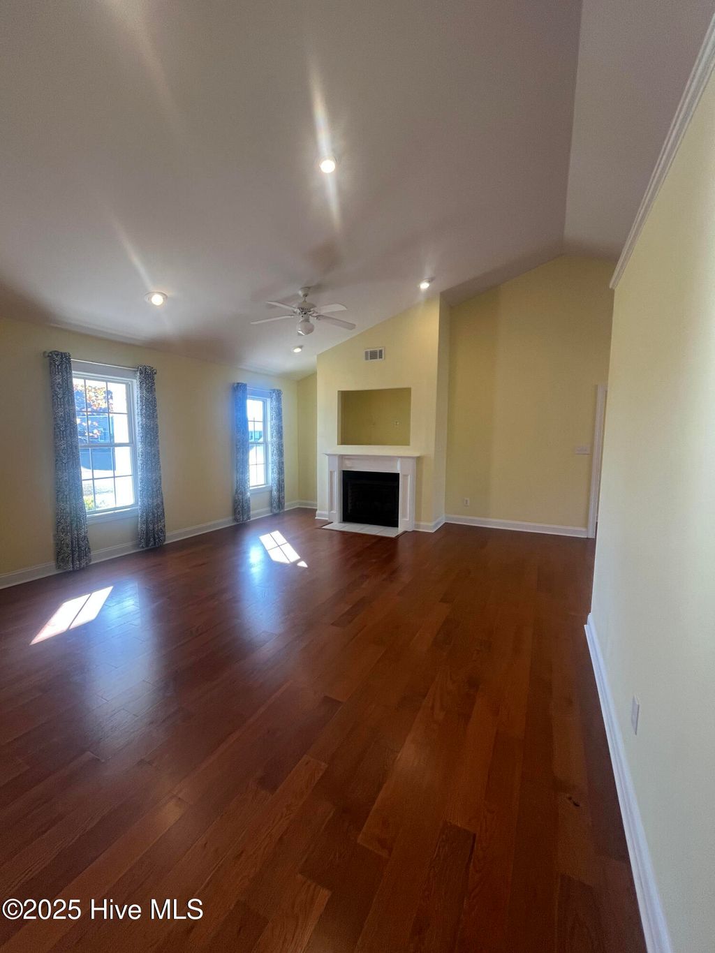 Photo of 902 Eastman Creek Drive, Beaufort, NC 28516 (MLS # 100541803)