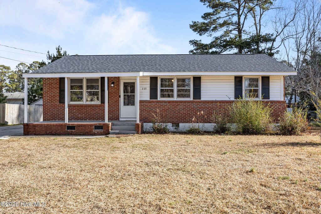 Photo of 115 Armstrong Drive, Jacksonville, NC 28540 (MLS # 100555911)
