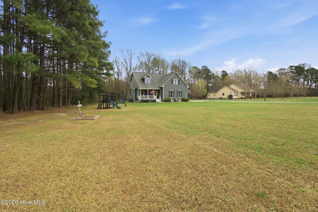 Photo of 103 S Warren Crossing, Burgaw, NC 28425 (MLS # 100560274)