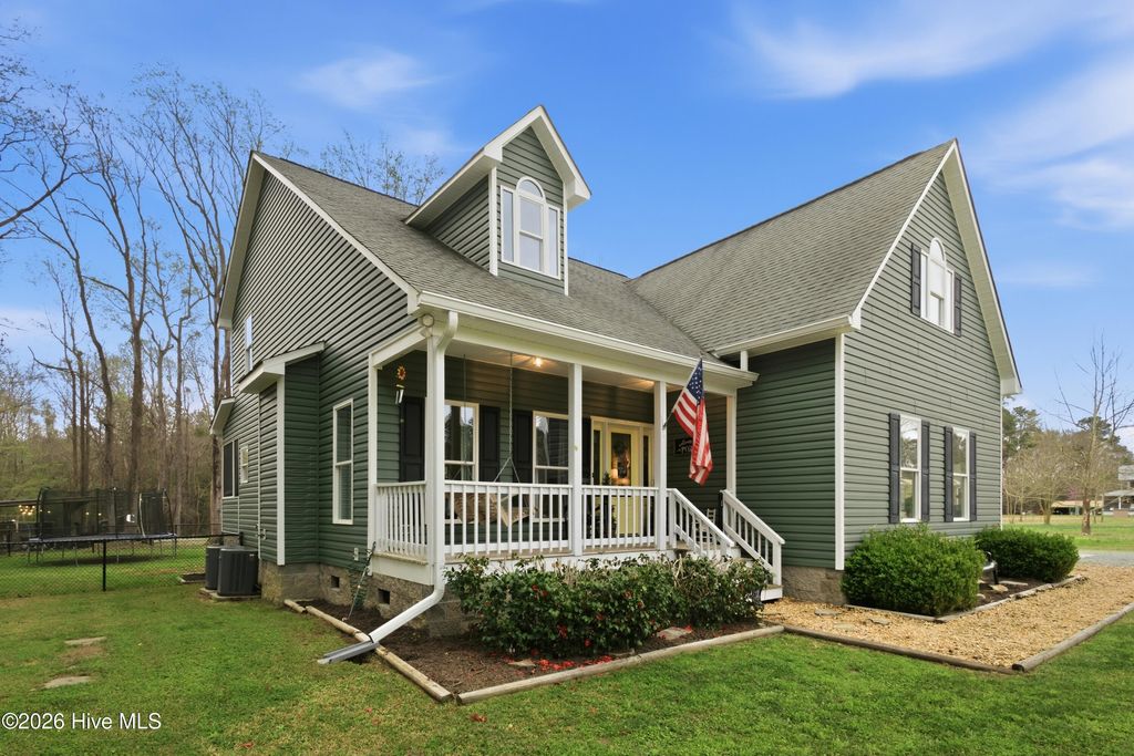 Photo of 103 S Warren Crossing, Burgaw, NC 28425 (MLS # 100560274)