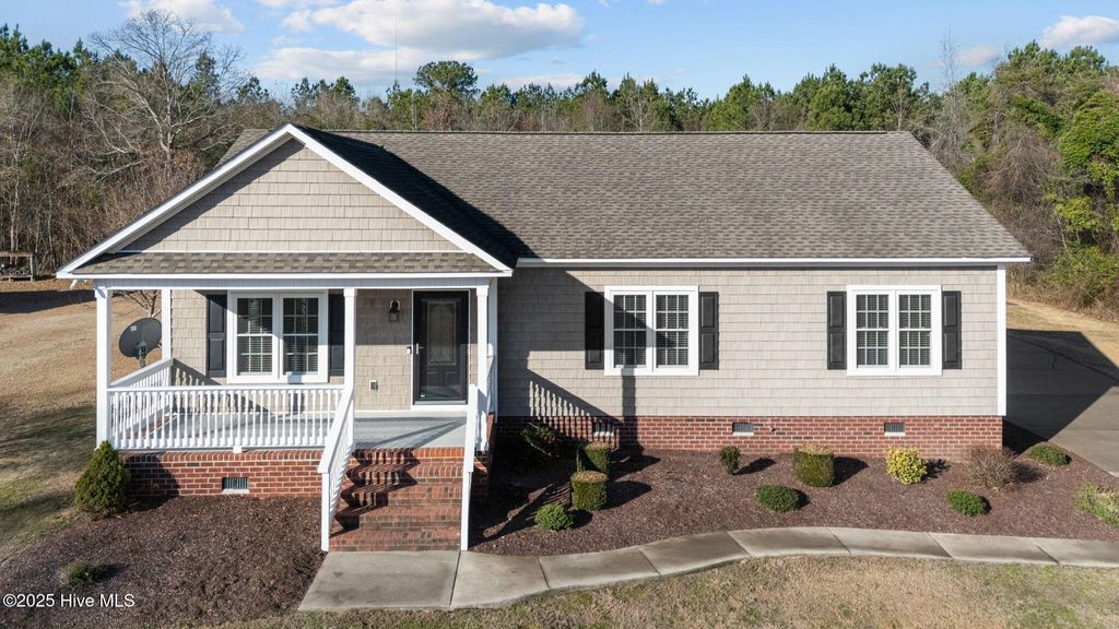Photo of 6428 Salem Ridge Drive, Grifton, NC 28530 (MLS # 100547314)