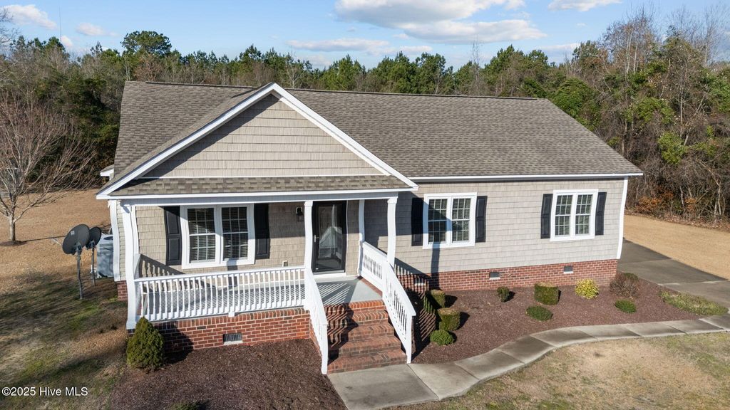 Photo of 6428 Salem Ridge Drive, Grifton, NC 28530 (MLS # 100547314)