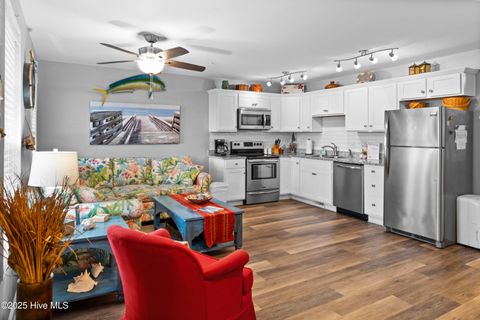 Condo For Sale - 305 N Topsail Drive #25<br/> Surf City, NC 28445