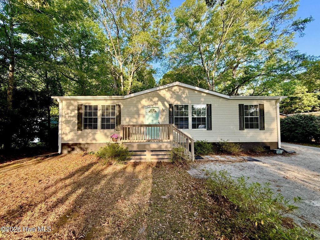 Photo of 407 Maple Street SW, Shallotte, NC 28470 (MLS # 100555141)