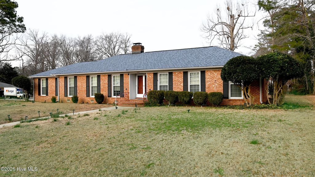 Photo of 1707 Sabra Drive, Kinston, NC 28504 (MLS # 100552352)