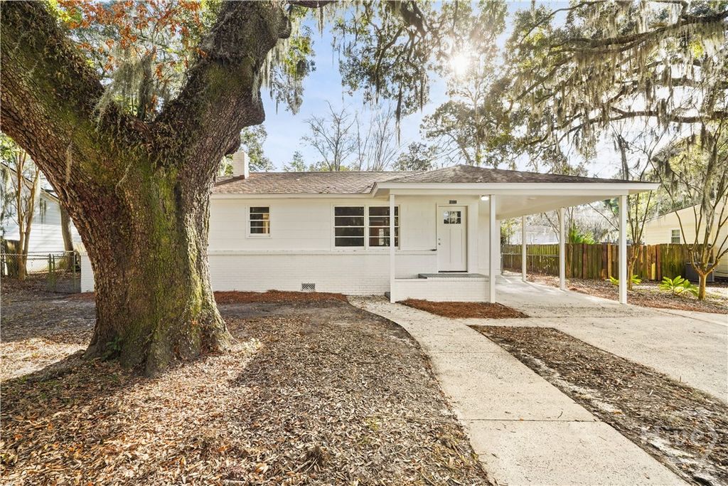 Photo of 2105 E 60th Street, Savannah, GA 31404 (MLS # SA346710)