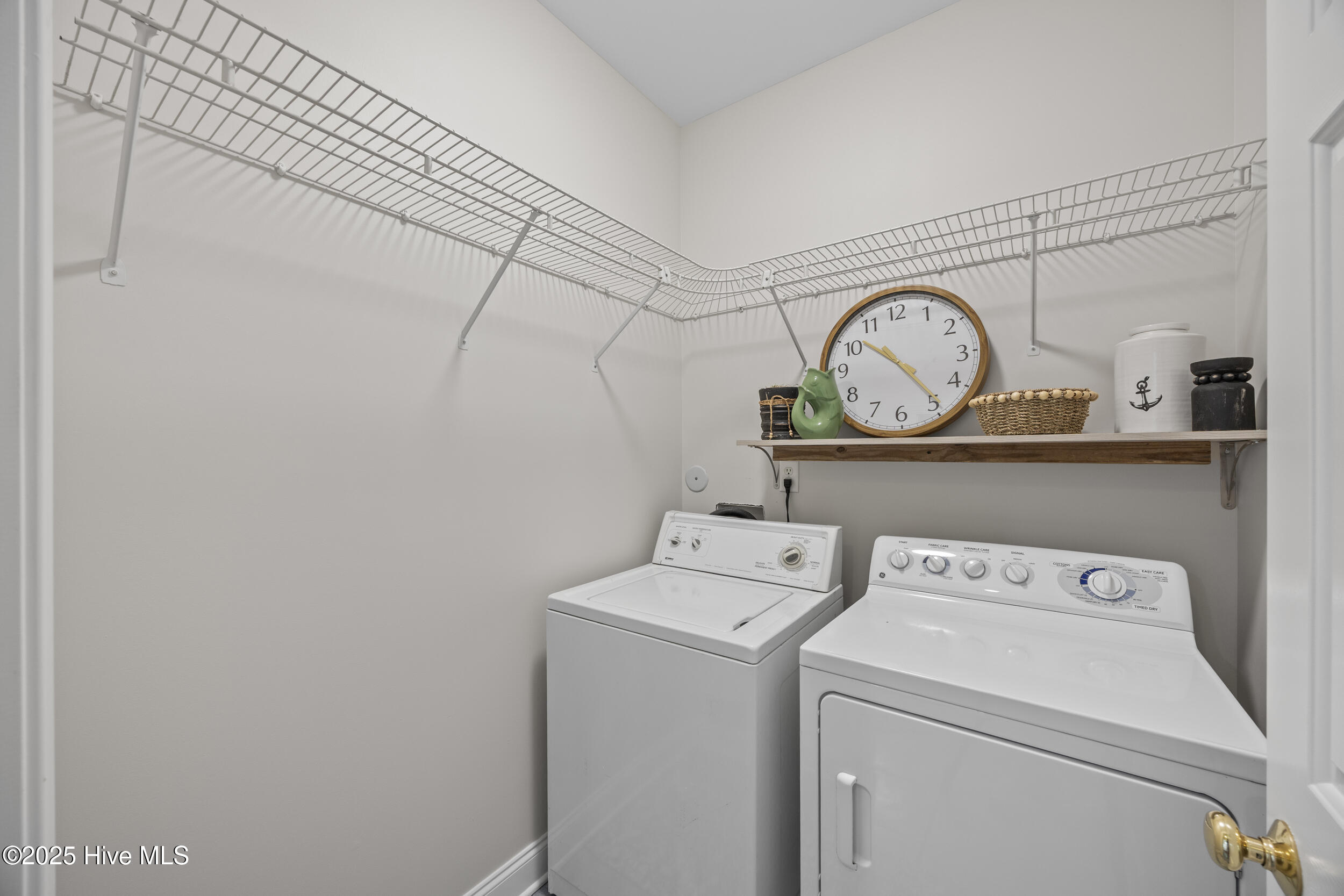 Hampstead, North Carolina 28443, United States, 4 Bedrooms Bedrooms, ,4 BathroomsBathrooms,Residential,Active,255621