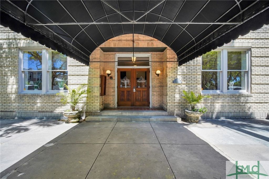 Photo of 106 W Gwinnett Street #G3, Savannah, GA 31401 (MLS # SA329400)